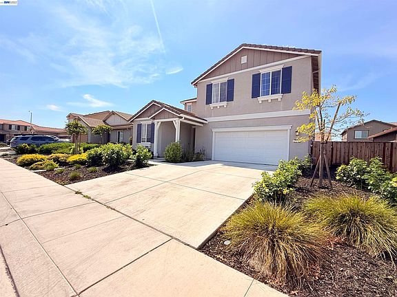 3rd image of 5350 Sotto Way