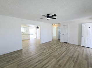 1083 E Calvada Blvd APT B, Pahrump, NV 89048
