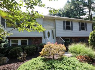 21 Hamilton Rd, Hopewell Junction, NY 12533