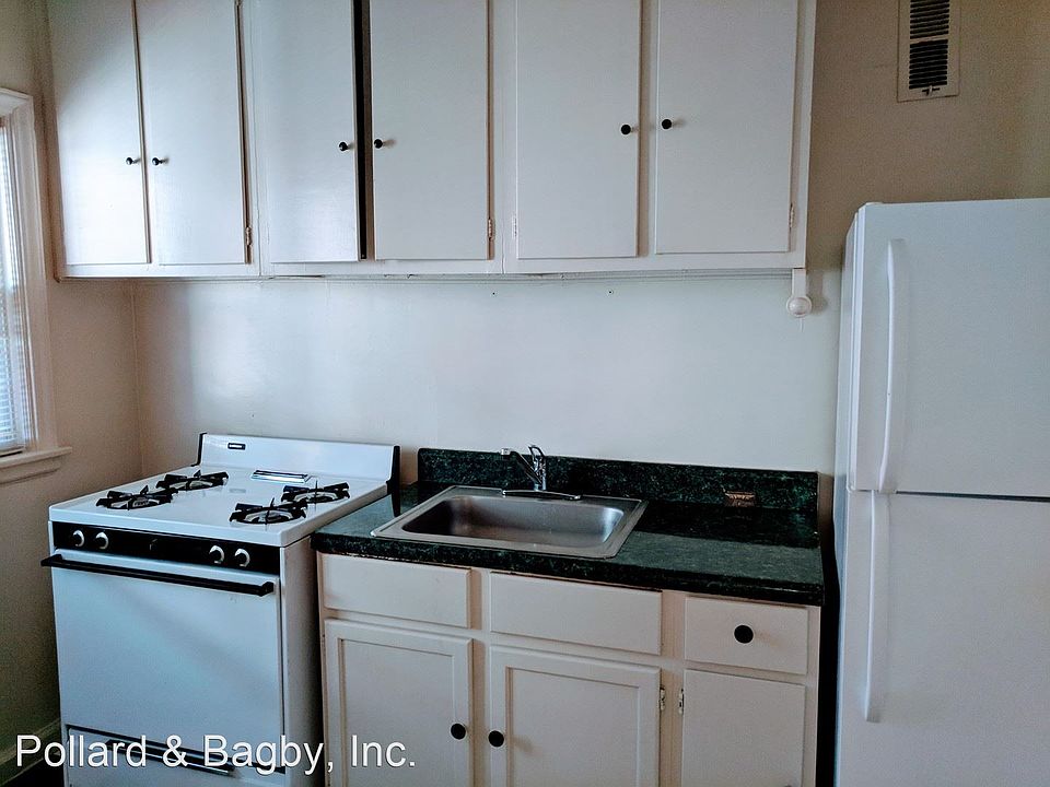 1st image of 2704 Kensington Ave APT 3