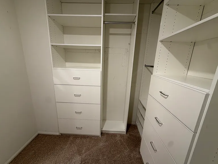 251 Saratoga Ct — Photo 28