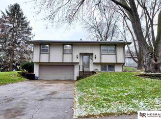 12255 Bel Dr, Omaha, NE 68144