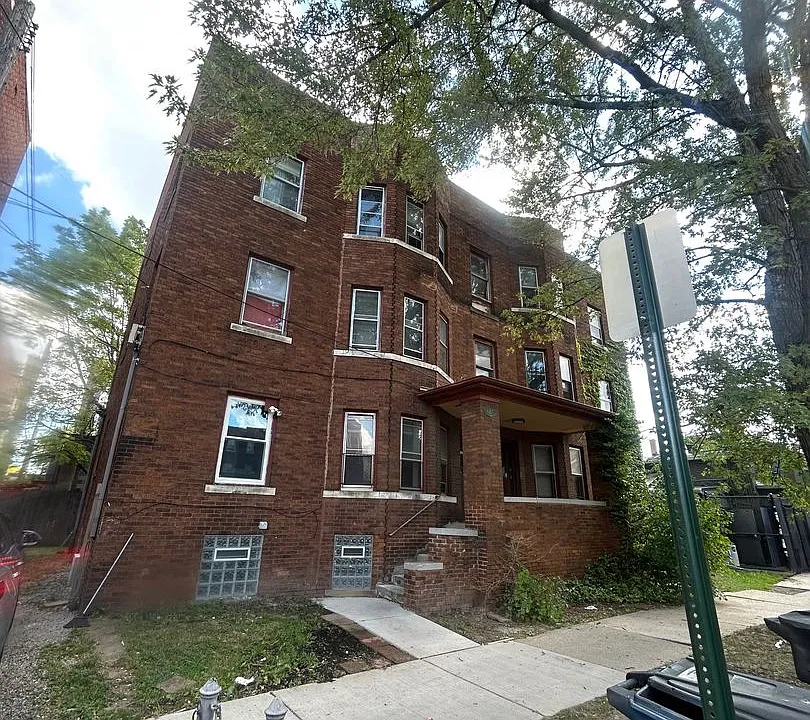 497 Prentis St