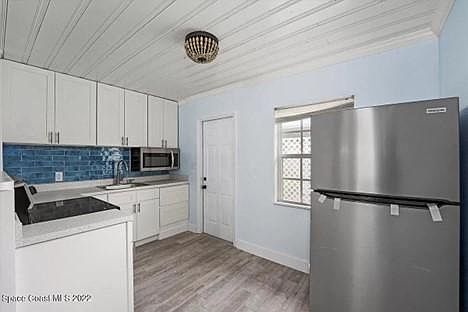 4th image of 284 Grant Ave #C