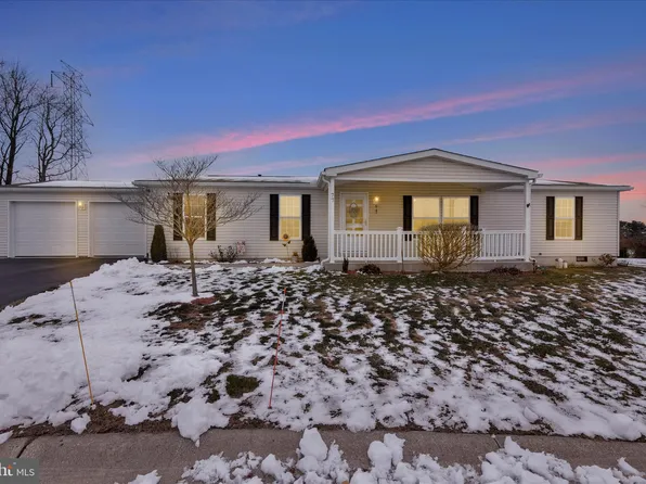 77 Bauer Dr, Lebanon, PA 17046