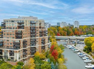 111 Forsythe St #305, Oakville, ON L6K3J9