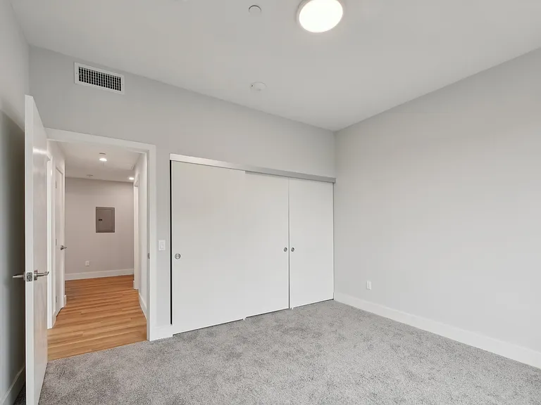 101 Alhambra Square — Photo 11