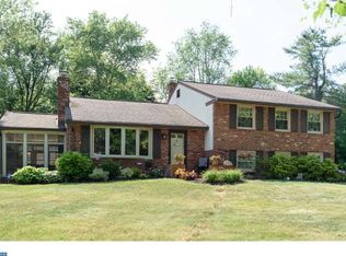 145 Brookmead Rd, Wayne, PA 19087