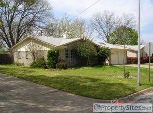 6208 Cliffside Dr, Edgecliff Village, TX 76134