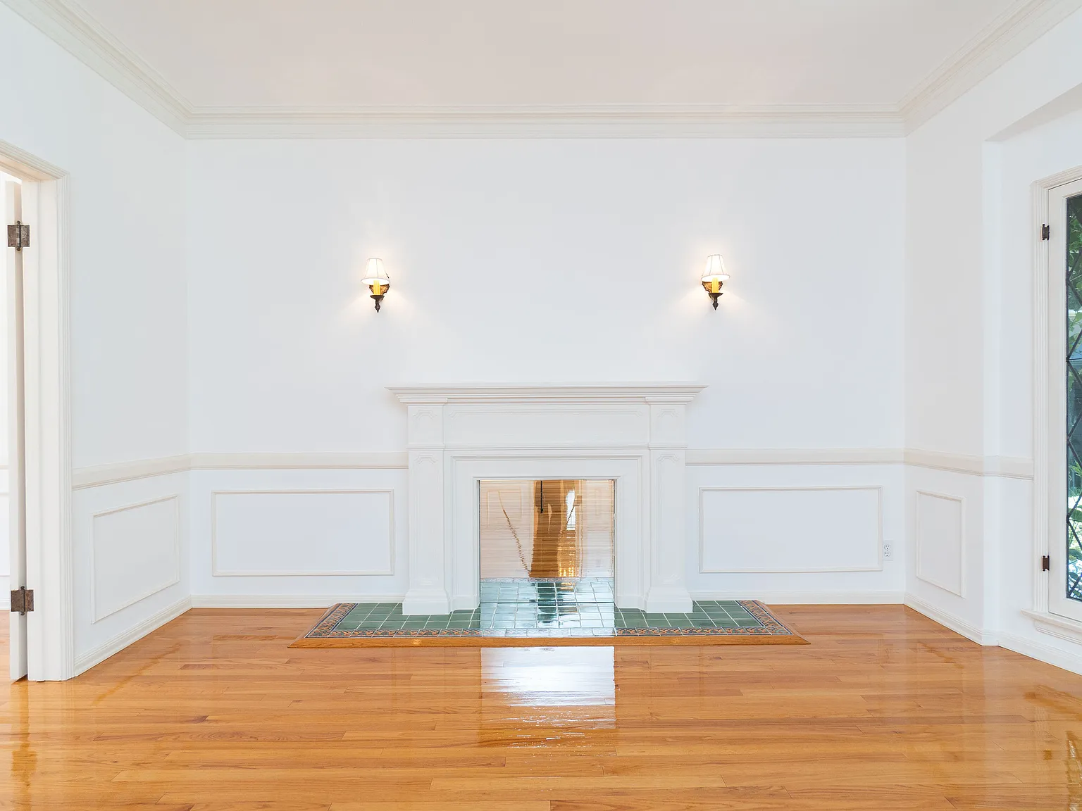 1 bed, 950 sqft, $3,395 — Photo 2