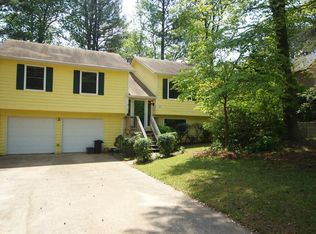 1381 Dickens Rd, Lilburn, GA 30047