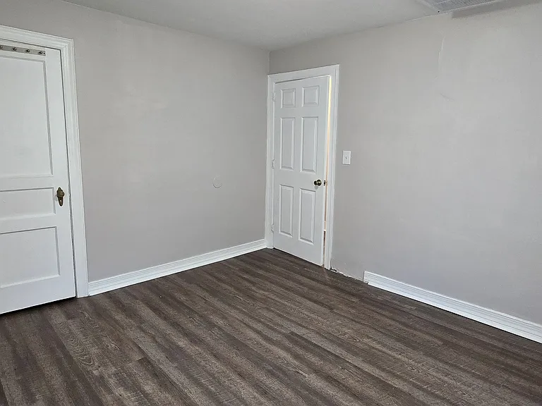 2912 Woodleigh St #2 — Photo 12