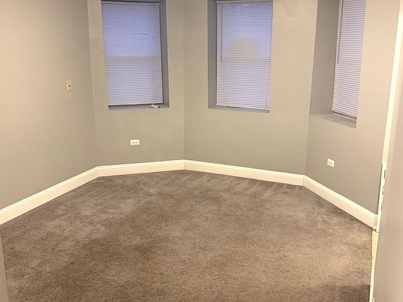 5th image of 2033 N Laramie Ave