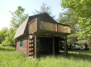 16 Floral Ridge Run, Milanville, PA 18443