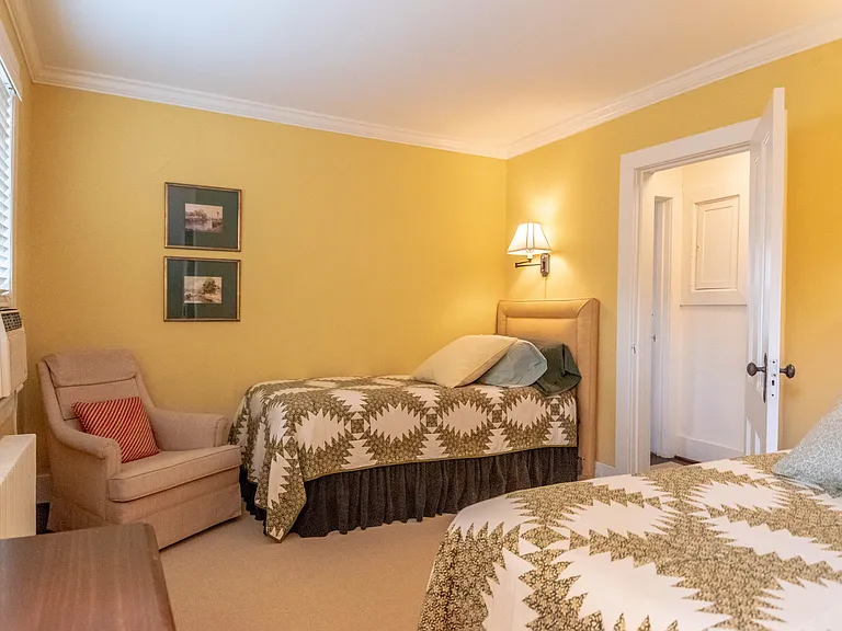 58 Layton Ave — Photo 10