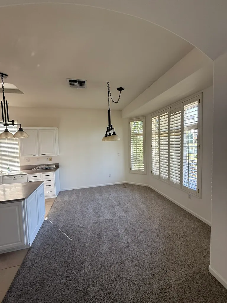 3 bed, 1547 sqft, $2,795 — Photo 2