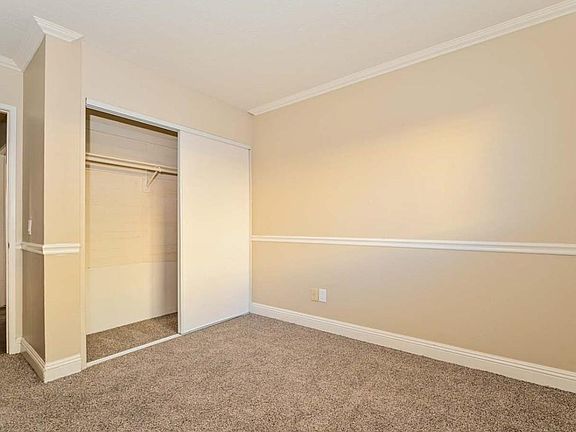 5th image of 20887 Calwood St