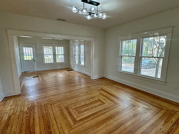 3rd image of 744 Johnson Ave