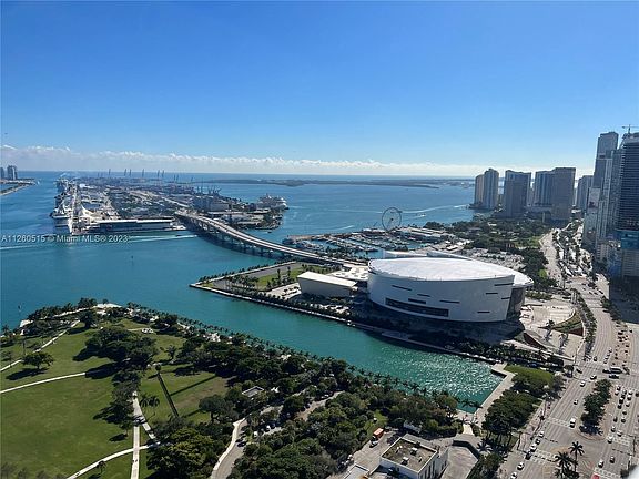 2nd image of 1100 Biscayne Blvd Unit 3204