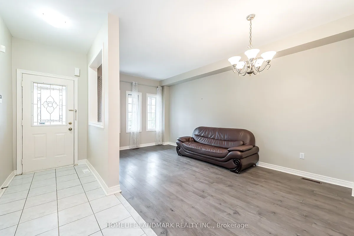Building Photo - 97 Annina Cres