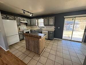 5th image of 365 Cedar Creek Dr