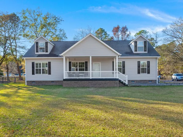 173 E Meadow Dr, Ridgeville, SC 29472