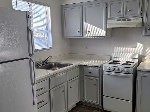 2nd image of 211 Hoover Ave #211D