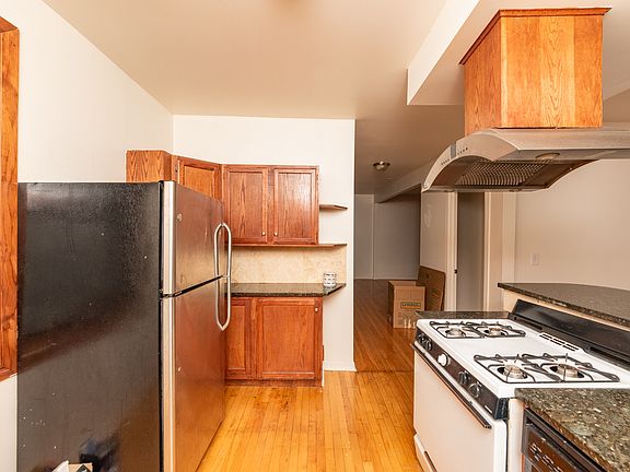 4th image of 3558 W Cortland St APT 1