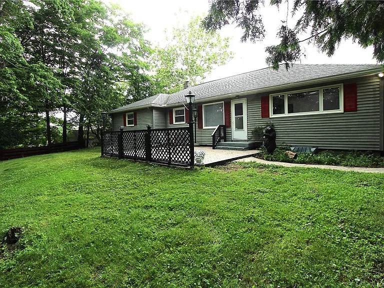 24 Forest Rd — Photo 43