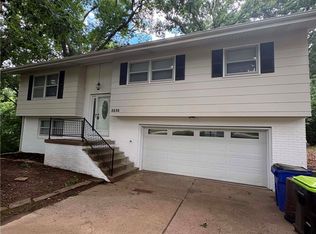3235 Greenlake Dr, Decatur, IL 62521