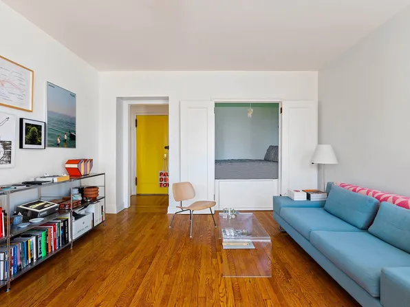 161 West 16th Street 16E image 2 of 10