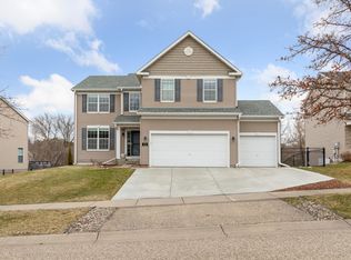 739 Lake Ridge Dr, Woodbury, MN 55129
