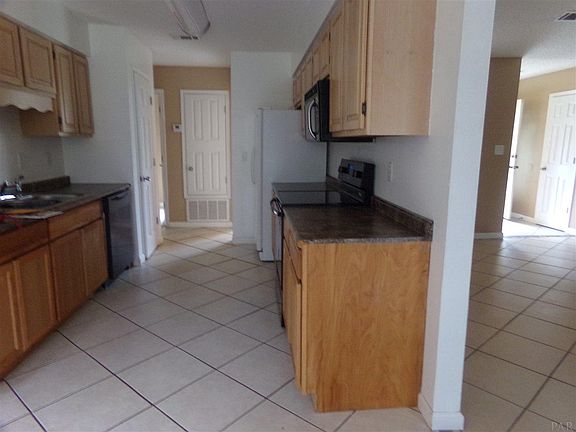 4th image of 11118 Little Creek Ln