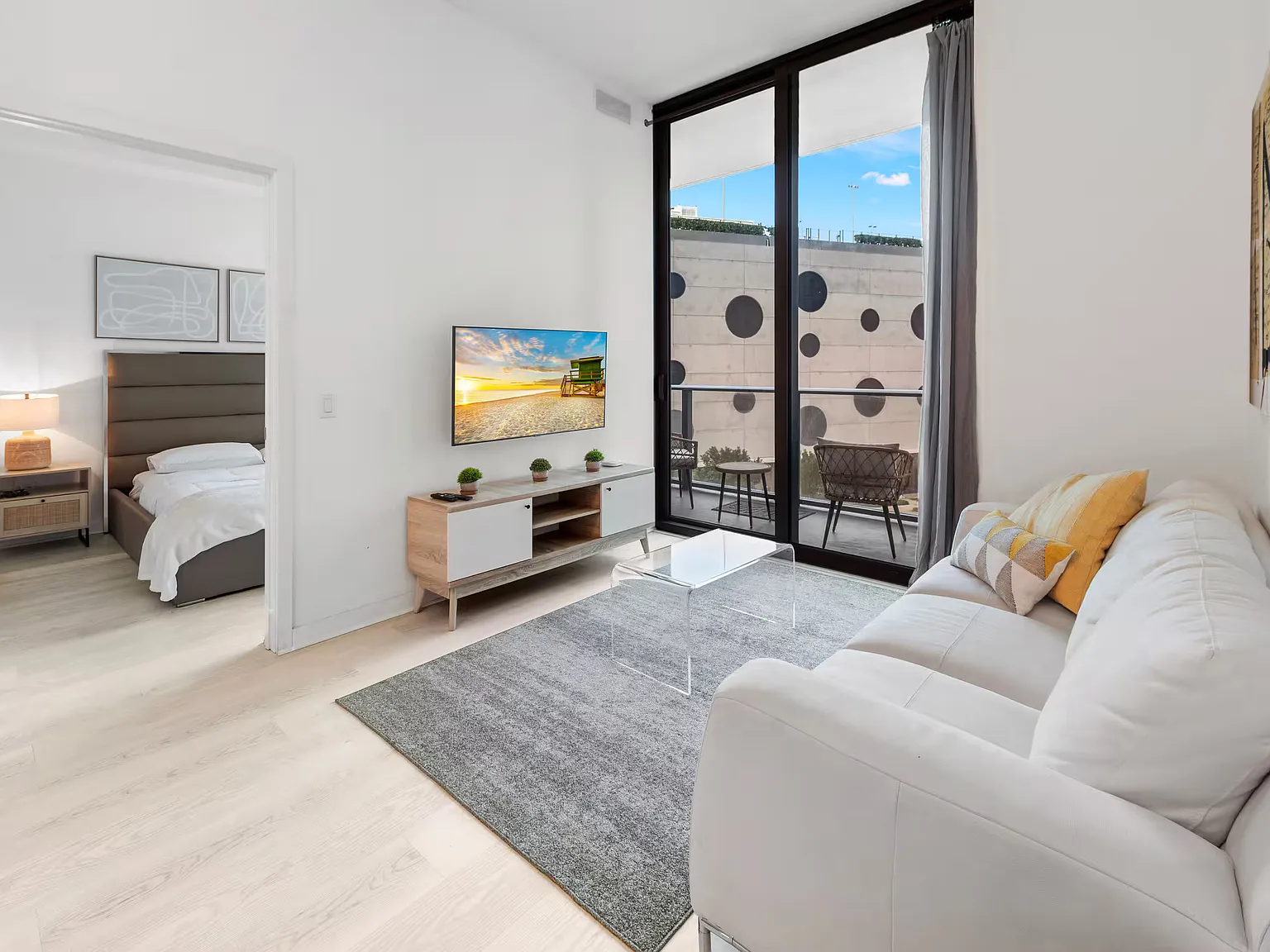 1 bed, 1.5 bath, 610 sqft, $3,250 — Photo 3