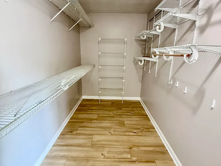 125 Goldenrod Dr — Photo 13