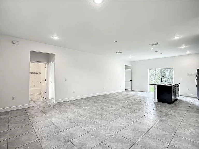 406 Marion Oaks Trl — Photo 27