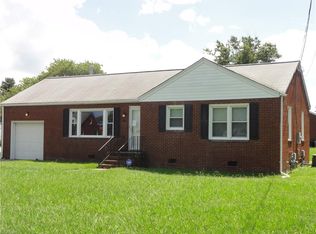 1815 Canterbury Rd, Hampton, VA 23666