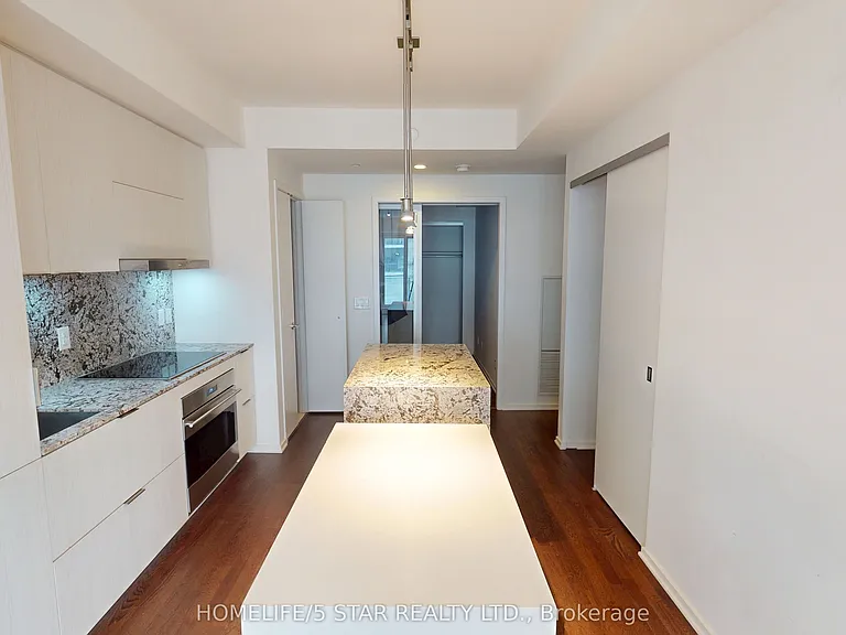 1 Bloor St E #4407 — Photo 6