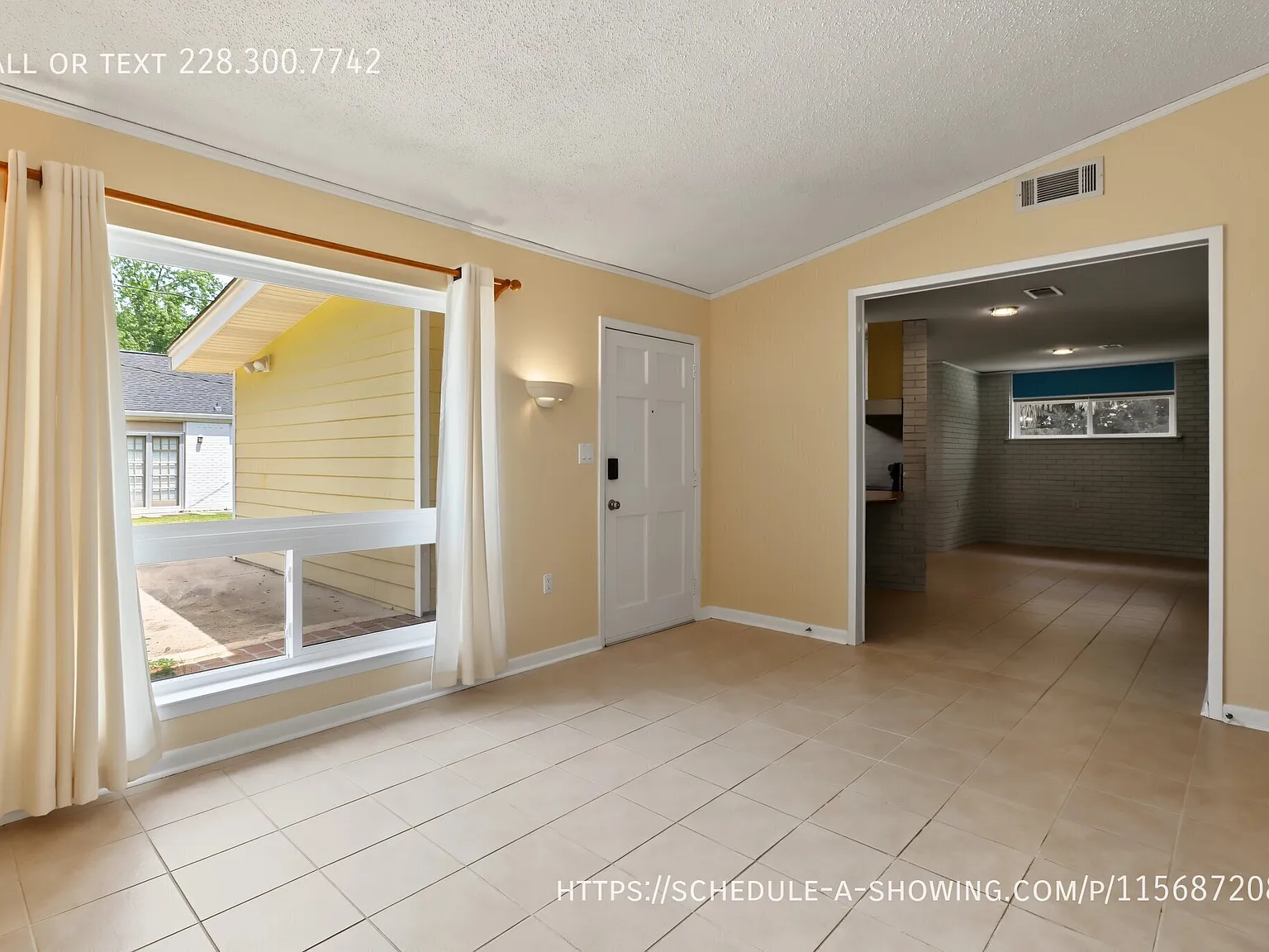 3 bed, 1400 sqft, $1,800 — Photo 2
