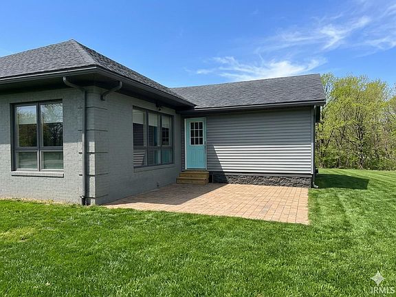 3rd image of 2406 White Ridge Ln