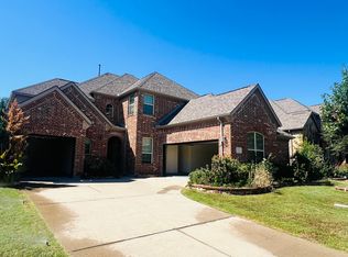 312 Paluxy Dr, Irving, TX 75039