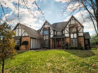 303 W Evergreen Plz S, Santa Claus, IN 47579
