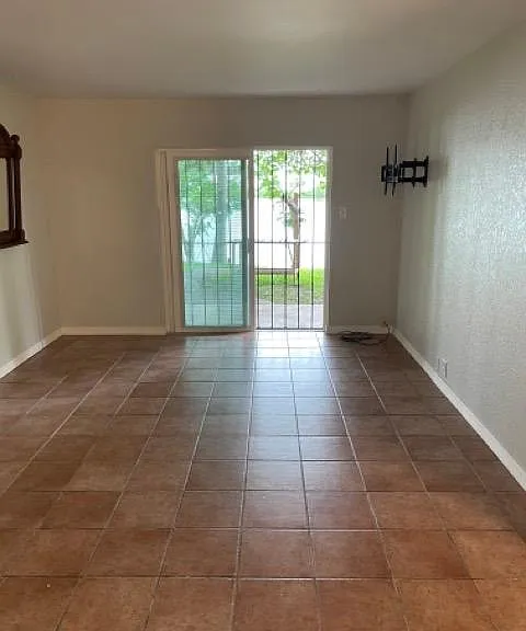 1900 E Elizabeth St #5001 — Photo 28