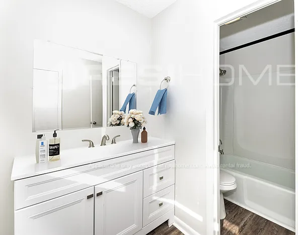 422 Raintree Pl — Photo 10