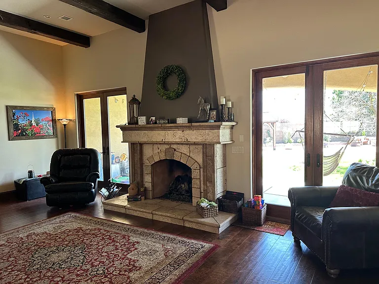 N Spencer Ln — Photo 16