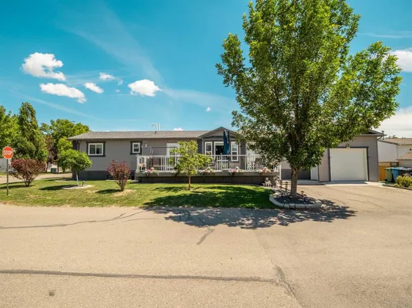 207 Porter St, Coaldale, AB T1M 0A7