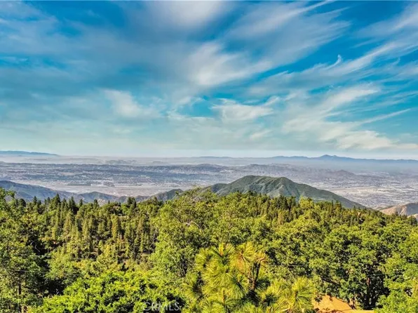 246 Ferndale Dr, Running Springs, CA 92382