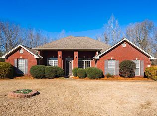 172 Tanglewood Dr, Alabaster, AL 35007
