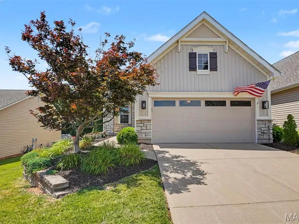 11 Thoreau Ct, O'Fallon, MO 63366