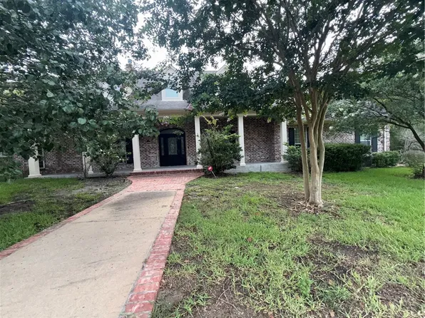 3210 Elm Creek Ct, Bryan, TX 77807